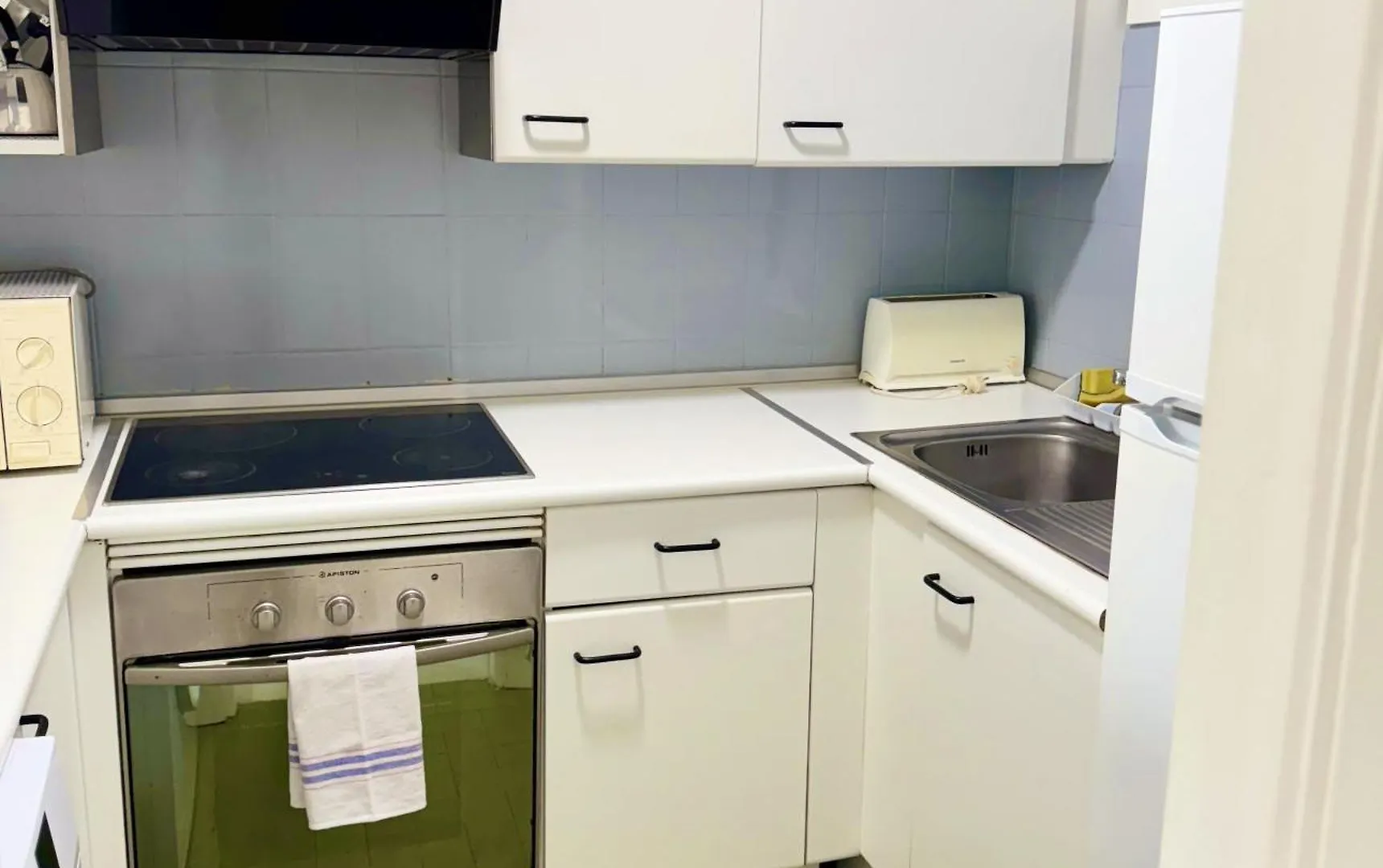 Apartamento En Puerto Banus Jardines Tropicales1 マルベーリャ アパート