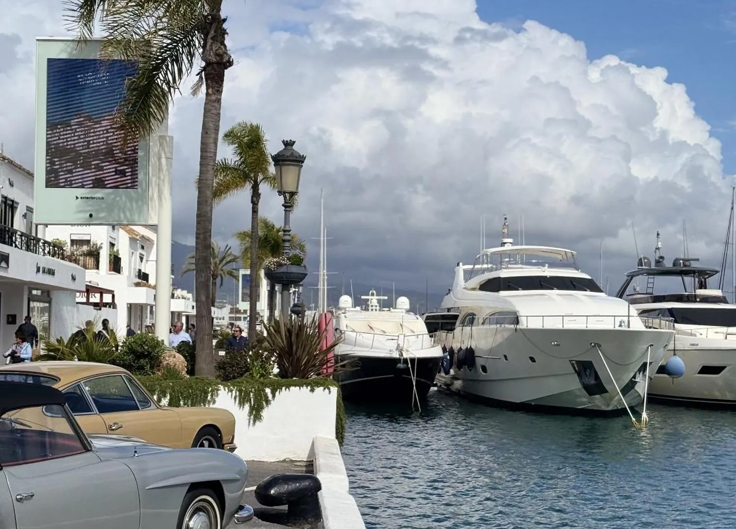 Apartamento En Puerto Banus Jardines Tropicales1 Marbella